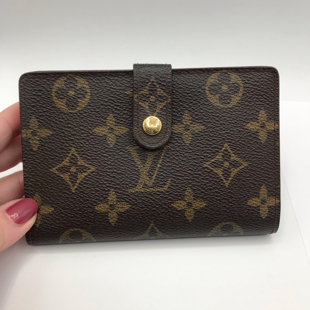 Authentic Louis Vuitton Kisslock Wallet